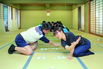 百人一首部( 男女 )