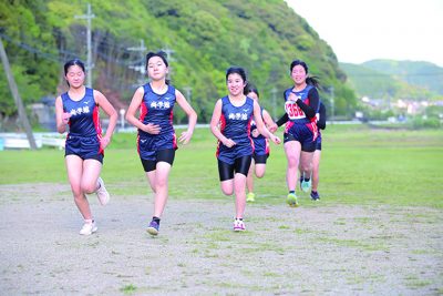 陸上部( 男女 )