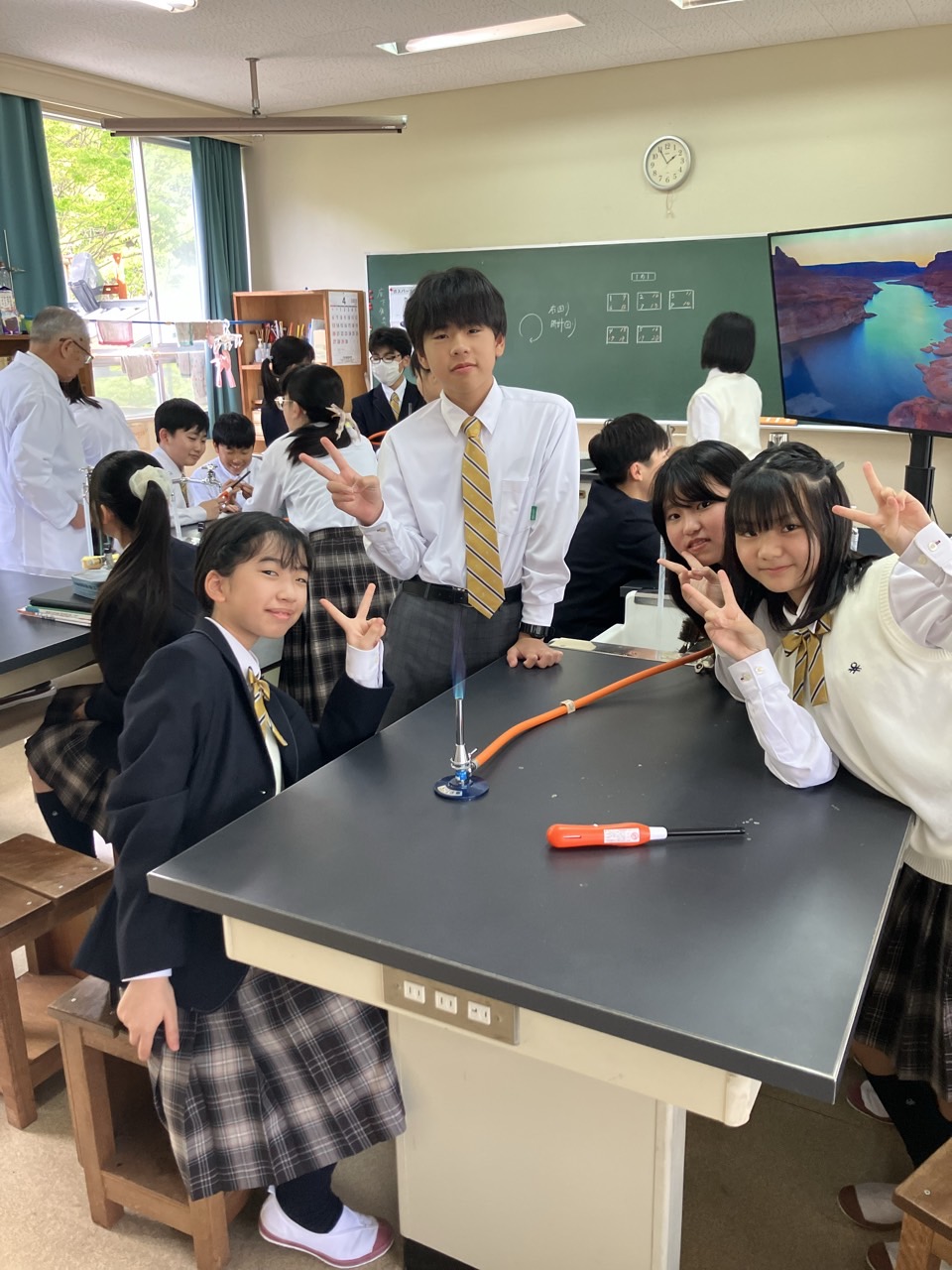 8_ihdUd018svc7jyncplusmph_gr5g